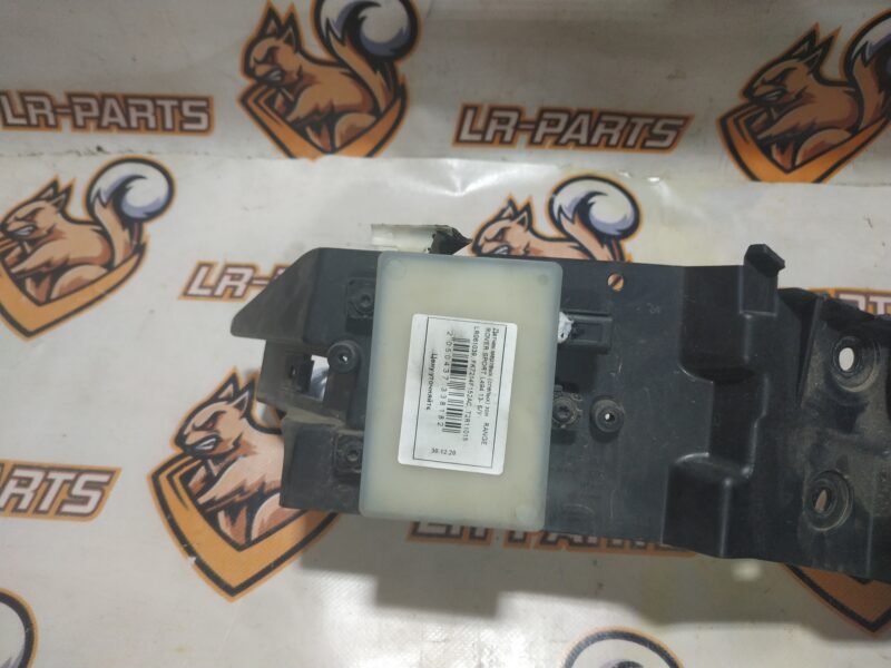 LR061039 Sensor of dead (blind) zones RANGE ROVER SPORT L494 13- cost 250 € in stock 1 pcs.