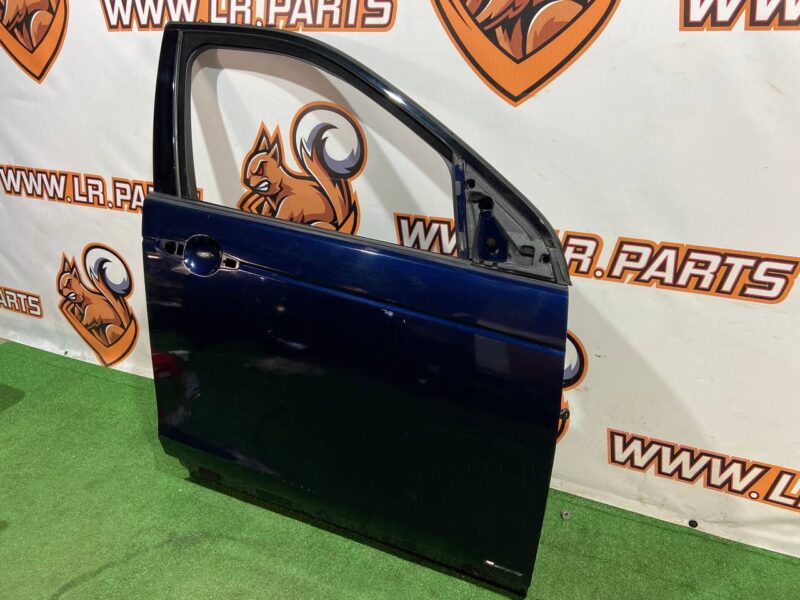 LR061282 Front right door Land Rover Discovery Sport L550 Used cost 500 € in stock 1 pcs.