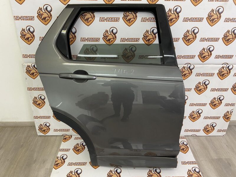 LR061284 Rear right door Land Rover Discovery Sport L550 (2015-) Used cost 500 € in stock 1 pcs.