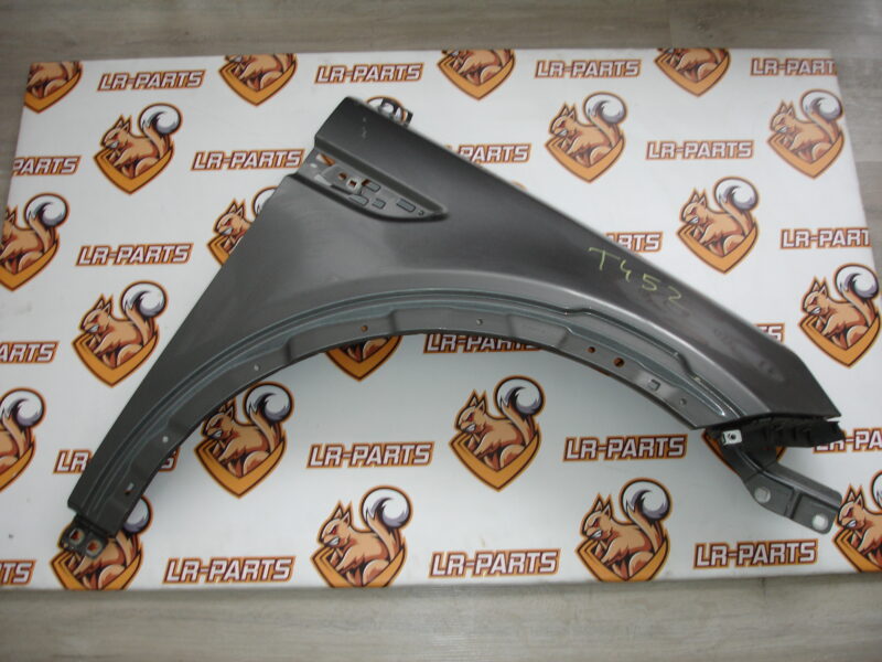 LR061383 Front right wing Land Rover Discovery Sport L550 (2015-) Used cost 300 € in stock 5 pcs.