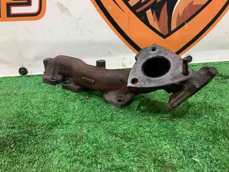 LR061960 Exhaust manifold left RANGE ROVER SPORT (L494) 2013- Used cost 45 € in stock 1 pcs.