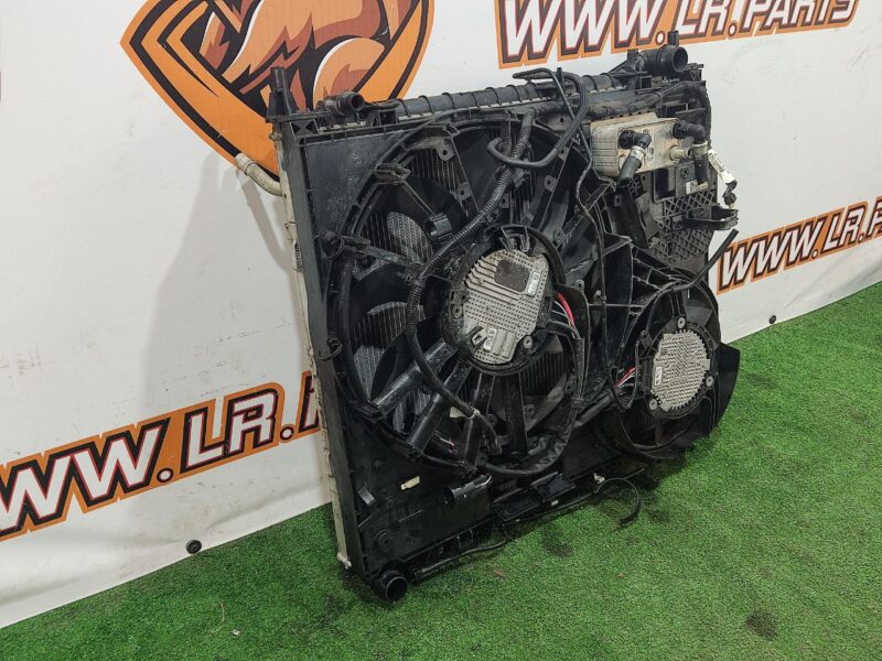 LR062425KIT Radiator cassette 3.0TD Land Rover Discovery 5 L462 (2017-) Used cost 700 € in stock 5 pcs.