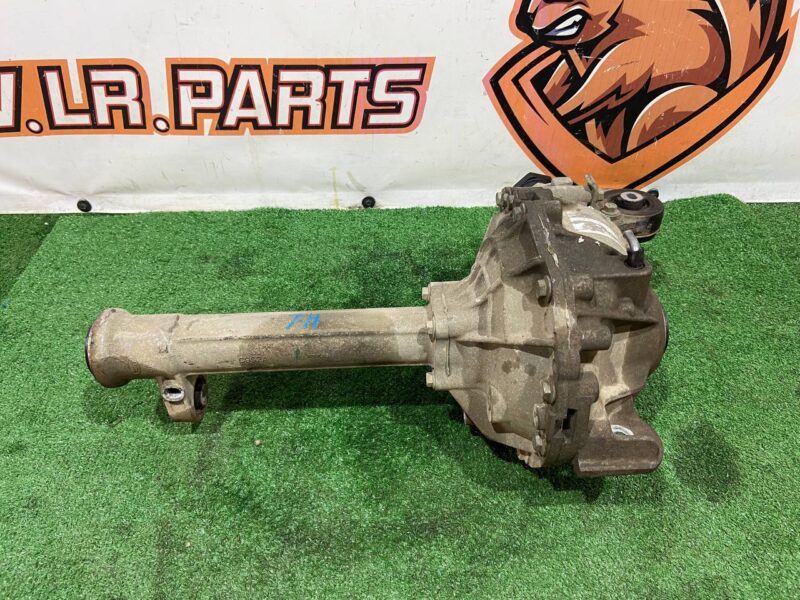 LR066510 Gearbox front 3.31 Range Rover L405 (2013-2021) Used cost 800 € in stock 3 pcs.
