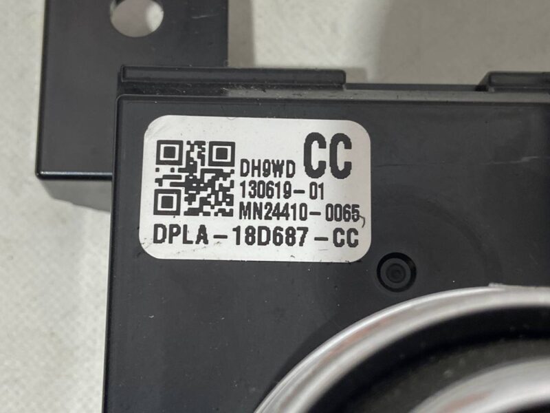LR067190 Passenger heater control Range Rover Sport L494 (2014-2022) USED cost 170 € in stock 1 pcs.