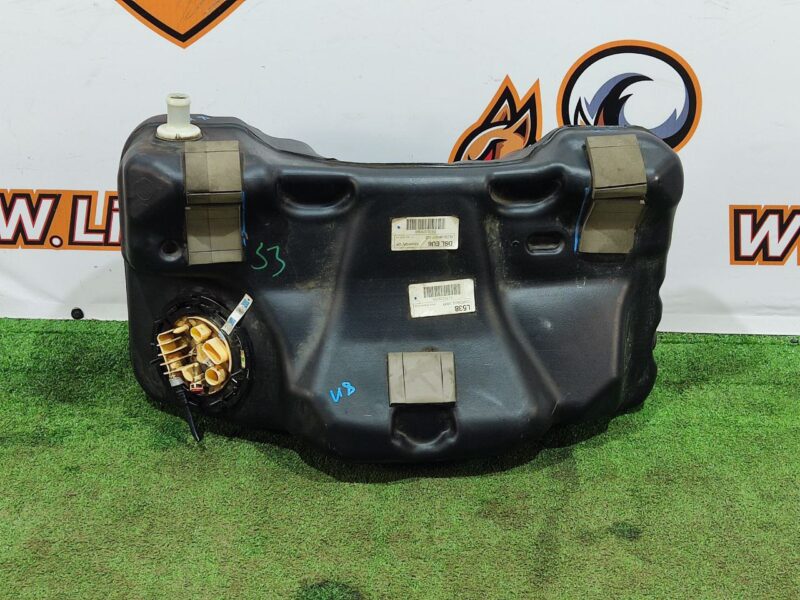 LR072228 Fuel tank plastic Range Rover Evoque L538 (2012-2018) Used cost 400 € in stock 1 pcs.