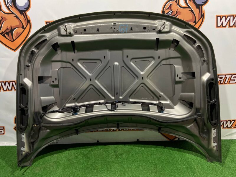 LR077649 Hood Range Rover Sport L494 (2014-2022) Used cost 1 000 € in stock 1 pcs.