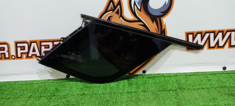 LR078379 Side right rear glass for Land Rover Discovery Sport L550 (2015-) Used cost 150 € in stock 4 pcs.