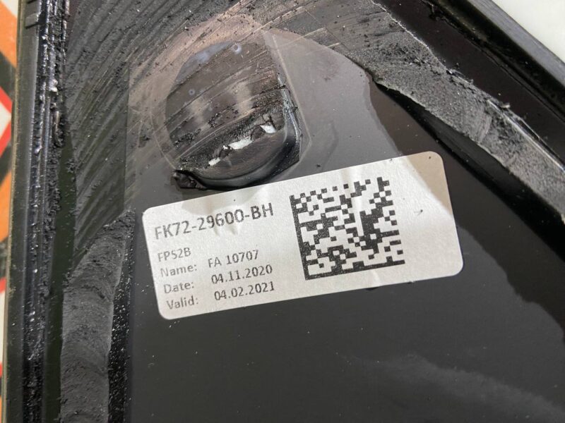 LR078379 Side right rear glass for Land Rover Discovery Sport L550 (2015-) Used cost 150 € in stock 4 pcs.