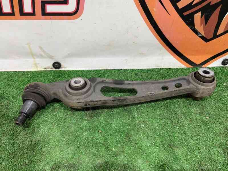 LR078476 Lever front right lower (rear) Range Rover L405 (2013-2021) Used cost 100 € in stock 7 pcs.
