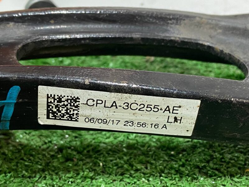 LR078478 Lever front left lower rear Range Rover L405 (2013-2021) Used cost 100 € in stock 4 pcs.