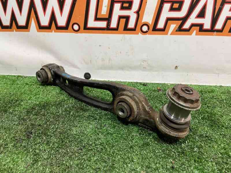 LR078478 Lever front left lower rear Range Rover L405 (2013-2021) Used cost 100 € in stock 4 pcs.