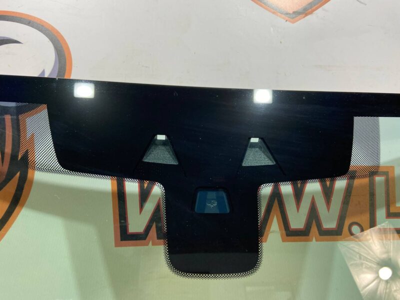 LR079645 Windshield Land Rover Discovery Sport L550 (2015-) Used cost 300 € in stock 3 pcs.