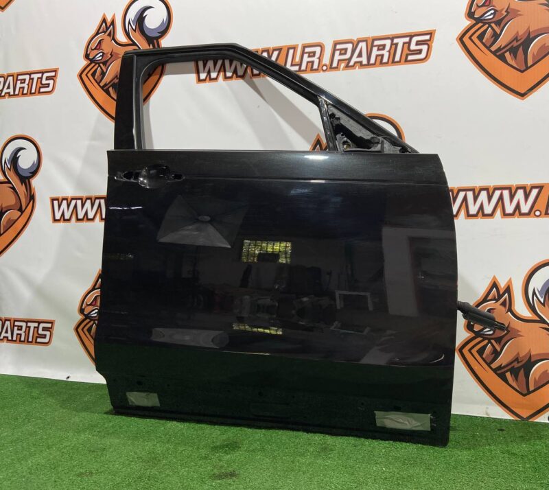 LR080195 Door front right Land Rover Discovery 5 Used cost 430 € in stock 3 pcs.