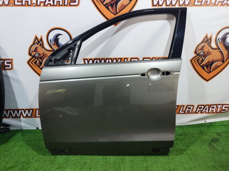 LR080196 Front left door Land Rover Discovery 5 L462 (2017-) USED cost 450 € in stock 3 pcs.