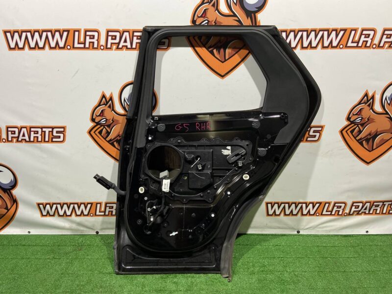 LR080197 door rear right Land Rover Discovery 5 Used cost 370 € in stock 5 pcs.