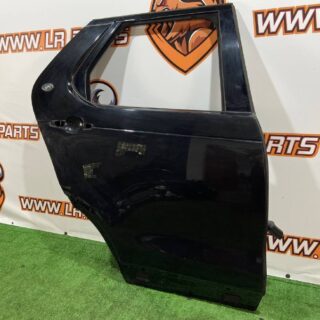 LR080197 door rear right Land Rover Discovery 5 Used cost 212 € in stock 5 pcs.