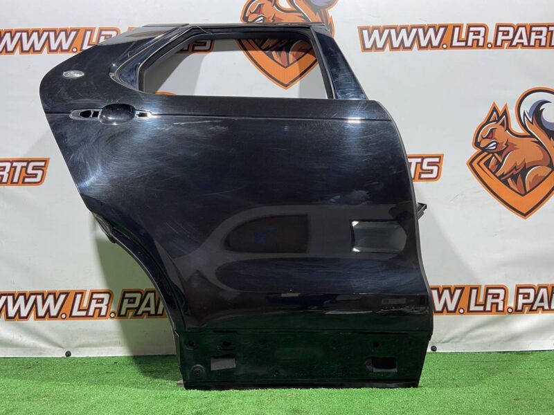 LR080197 door rear right Land Rover Discovery 5 Used cost 370 € in stock 5 pcs.