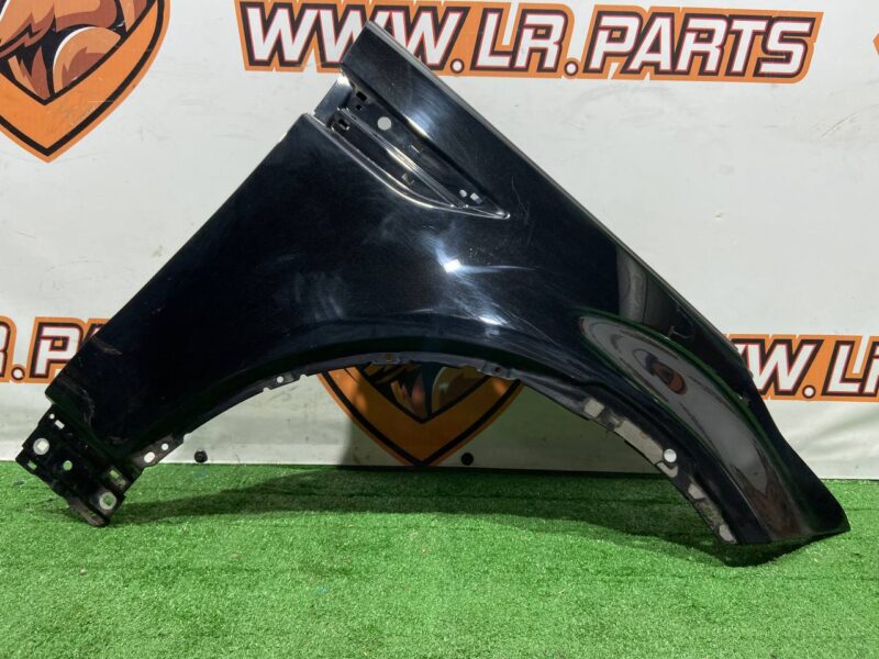 LR080199 Front right wing LAND ROVER DISCOVERY 5 Used cost 280 € in stock 2 pcs.