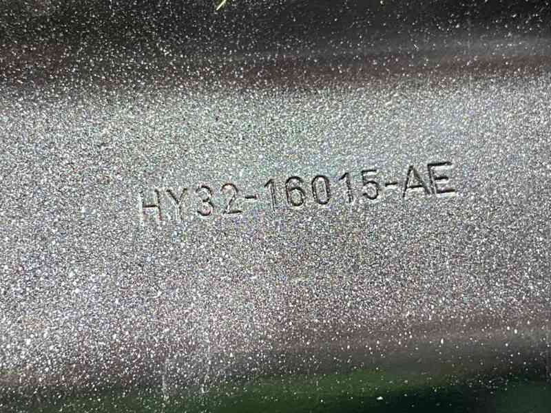 LR080199 Front right wing LAND ROVER DISCOVERY 5 Used cost 280 € in stock 2 pcs.