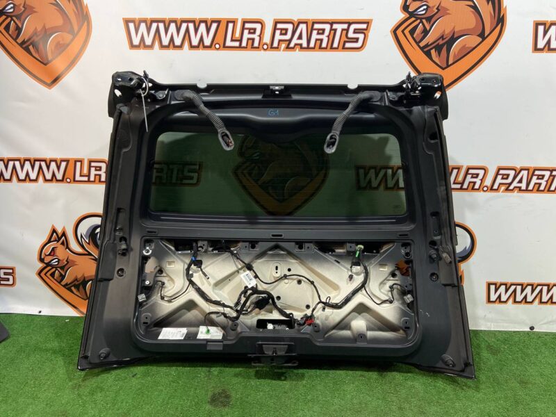 LR080287 Trunk lid with glass Land Rover Discovery 5 L462 (2017-) Used cost 500 € in stock 6 pcs.
