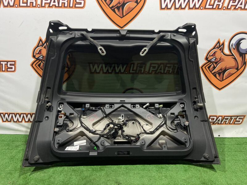 LR080287 Trunk lid with glass Land Rover Discovery 5 L462 (2017-) Used cost 500 € in stock 6 pcs.
