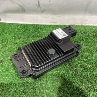LR081490 Active cruise control radar Land Rover Discovery 5 L462 (2017-) used cost 428 € in stock 1 pcs.