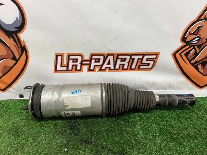 LR081560 Shock absorber front air right Land Rover Discovery 5 L462 (2017-) Used cost 383 € in stock 5 pcs.