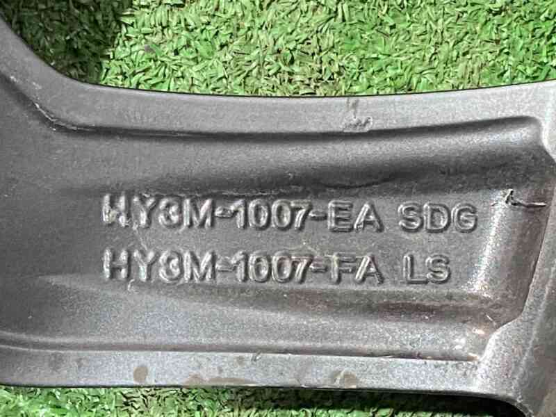 LR082902 Wheel disk R22 X 9.5 Land Rover Discovery 5 L462 (2017-) used cost 250 € in stock 3 pcs.