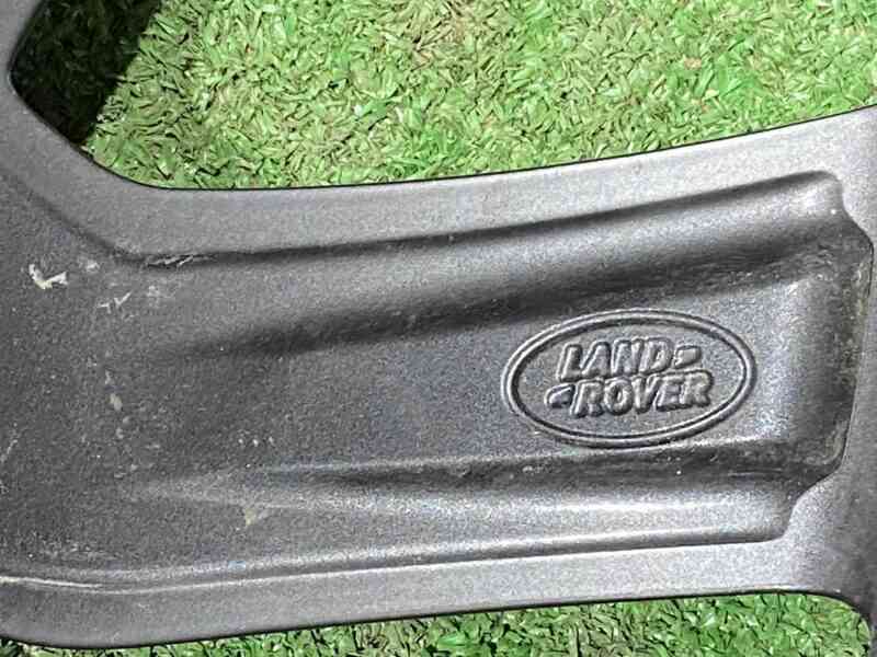 LR082902 Wheel disk R22 X 9.5 Land Rover Discovery 5 L462 (2017-) used cost 250 € in stock 3 pcs.