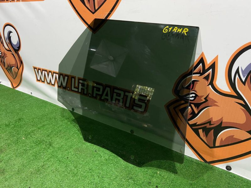 LR082925 Rear right door glass, tinted Land Rover Discovery 5 L462 (2017-) USED cost 85 € in stock 5 pcs.