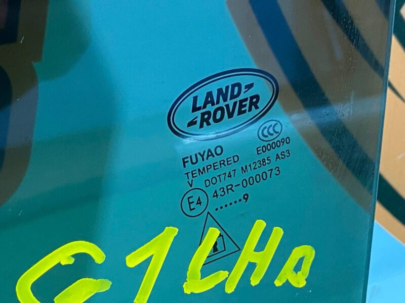 LR082927 Rear left door glass, tinted Land Rover Discovery 5 L462 (2017-) USED cost 85 € in stock 6 pcs.