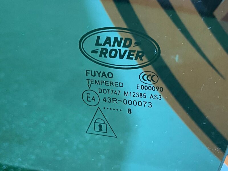 LR082927 Rear left door glass, tinted Land Rover Discovery 5 L462 (2017-) USED cost 85 € in stock 6 pcs.