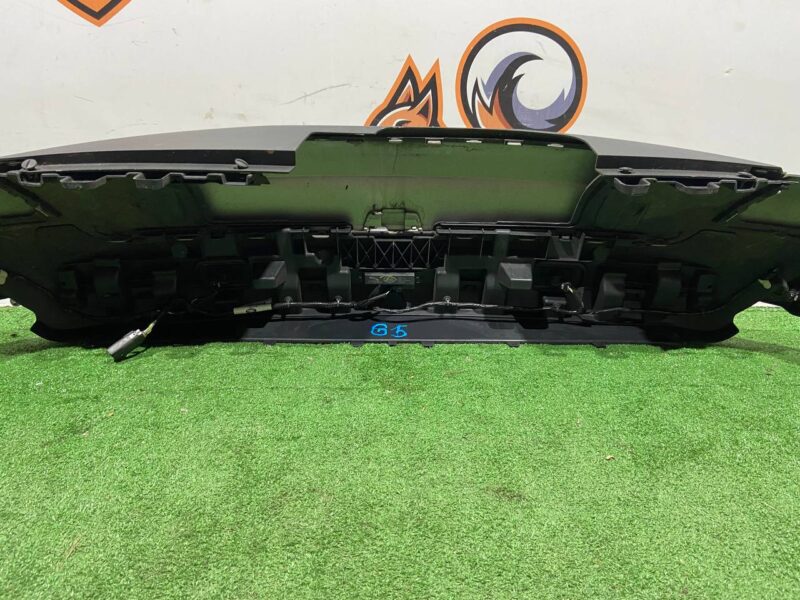 LR083022 Rear bumper Land Rover Discovery 5 L462 Used cost 300 € in stock 2 pcs.