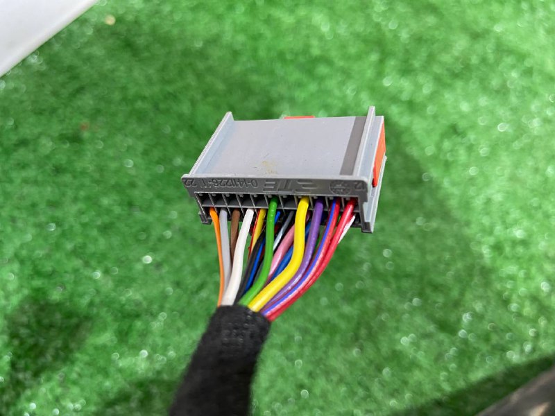 LR083164 Exterior right mirror (blind zones, electrochrome, heating) Land Rover Discovery 5 Used cost 600 € in stock 1 pcs.