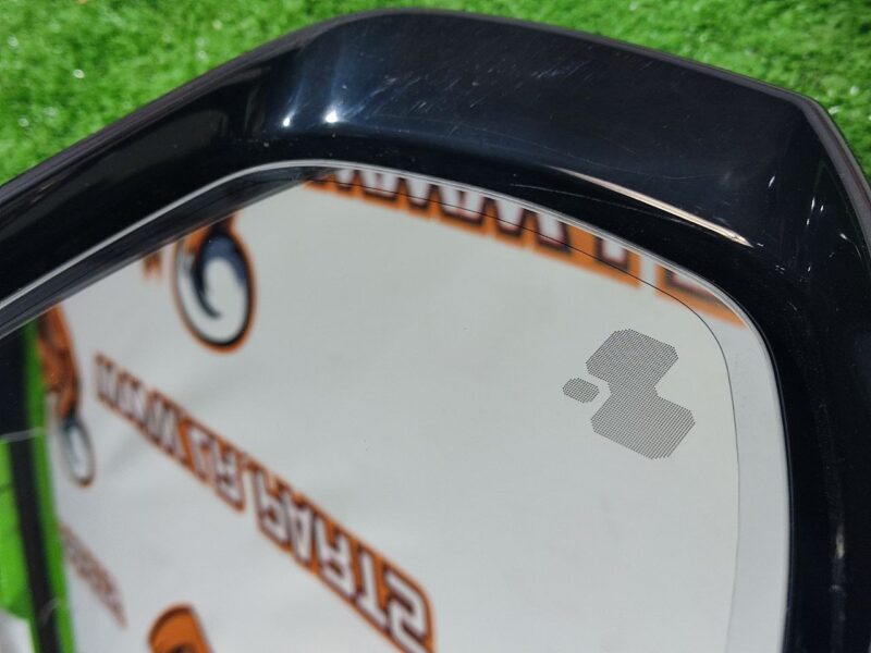LR083183 Left mirror Land Rover Discovery 5 L462 (2017-) Used cost 450 € in stock 3 pcs.