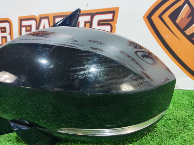 LR083183 Left mirror Land Rover Discovery 5 L462 (2017-) Used cost 450 € in stock 3 pcs.