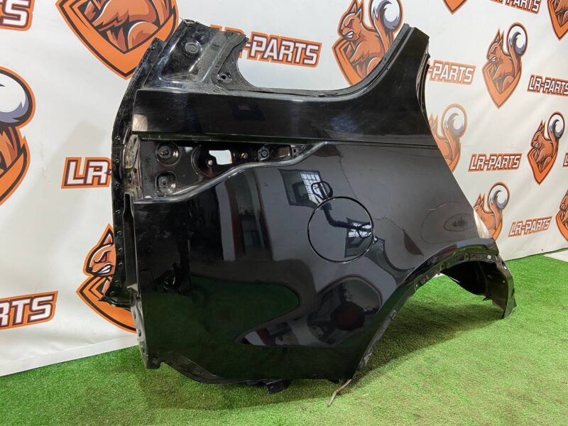 LR084290 Right rear quarter panel Land Rover Discovery 5 L462 (2017-) Used cost 666,66 € in stock 3 pcs.