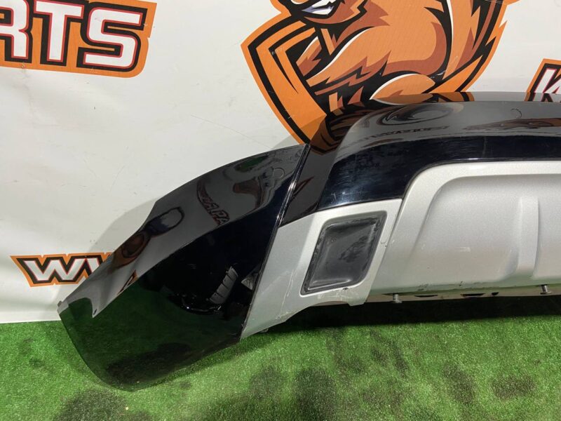 LR086046 Rear bumper Land Rover Discovery 5 L462 (2017-) used cost 500 € in stock 1 pcs.