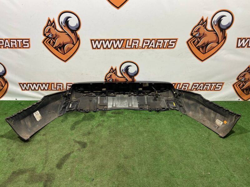 LR086046 Rear bumper Land Rover Discovery 5 L462 (2017-) used cost 500 € in stock 1 pcs.