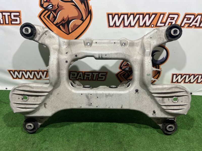 LR086154 Rear suspension beam Range Rover Sport L494 (2014-2022) Used cost 265 € in stock 3 pcs.
