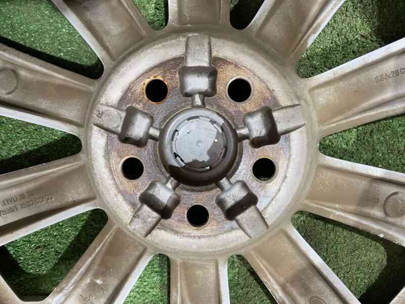 LR091543 Wheels R20 8,5x20CHx45 Range Rover Velar L560 Used cost 400 € in stock 4 pcs.