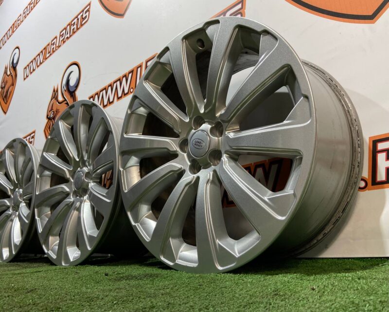 LR091543 Wheels R20 8,5x20CHx45 Range Rover Velar L560 Used cost 400 € in stock 4 pcs.