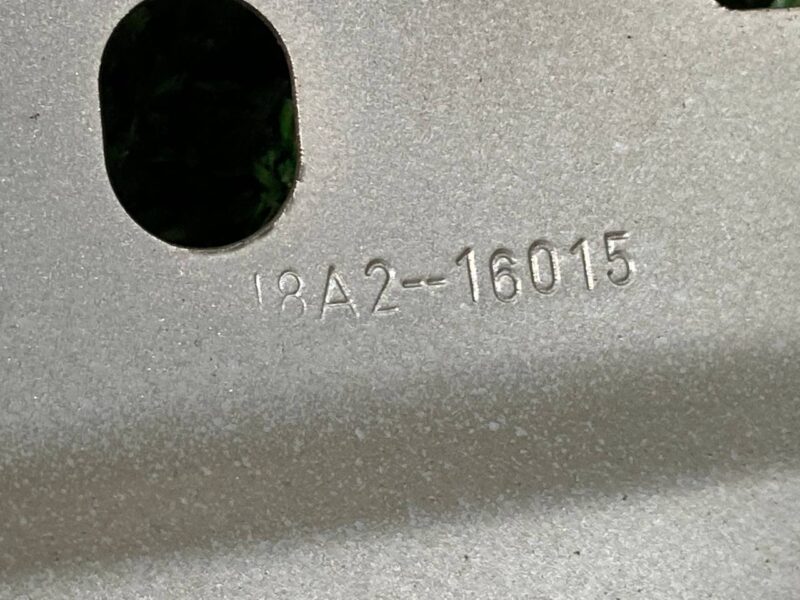 LR091698 Front right wing Range Rover Velar L560 (2018-) Used cost 300 € in stock 1 pcs.