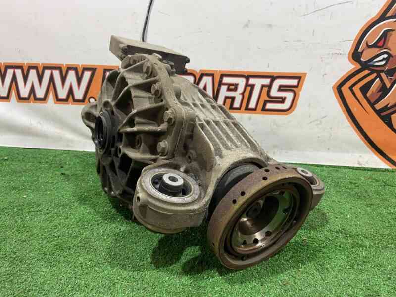 LR161840 Rear reducer Land Rover Discovery 5 L462 (2017-) used - Image 12