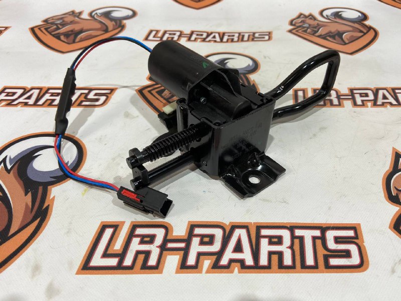 LR092440 Right seat electric motor Range Rover Velar L560 (2018-) USED cost 75 € in stock 1 pcs.