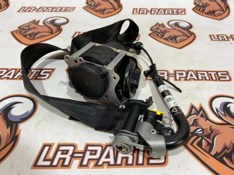 LR092511 Front right seat belt Range Rover Velar L560 (2018-) Used cost 150 € in stock 2 pcs.