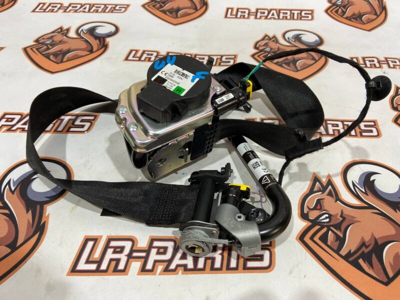 LR092511 Front right seat belt Range Rover Velar L560 (2018-) Used cost 150 € in stock 2 pcs.