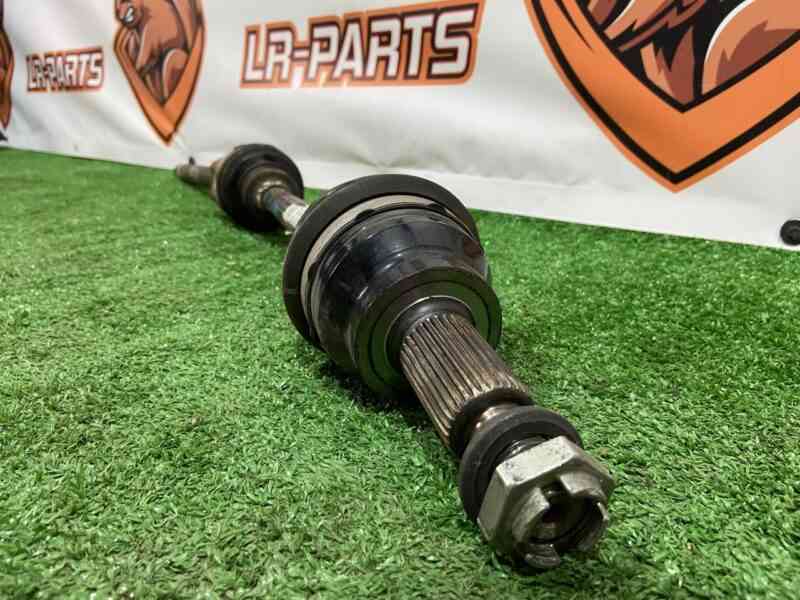 LR092738 Half shaft front right Range Rover Velar L560 (2018-) Used cost 350 € in stock 2 pcs.