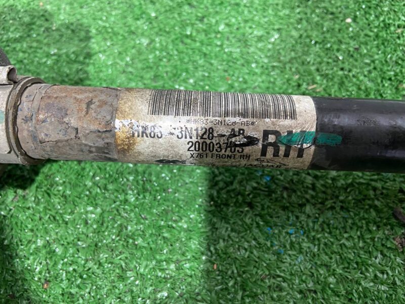 LR092738 Half shaft front right Range Rover Velar L560 (2018-) Used - Image 24
