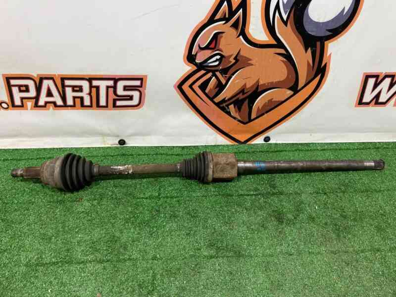 LR092738 Half shaft front right Range Rover Velar L560 (2018-) Used - Image 25